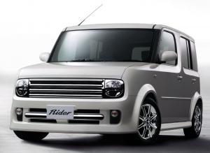 Nissan Cube Rider 2003 года